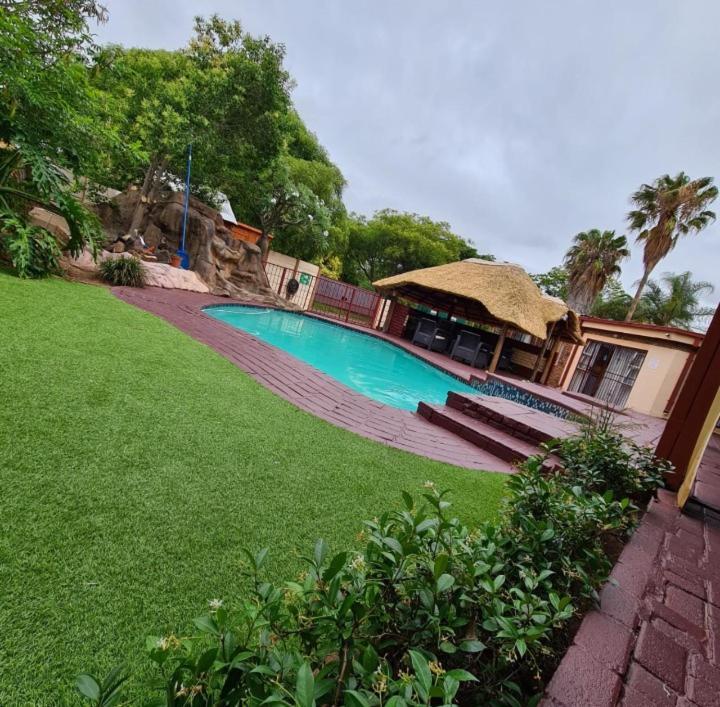 Ethen Guesthouse Polokwane Eksteriør bilde