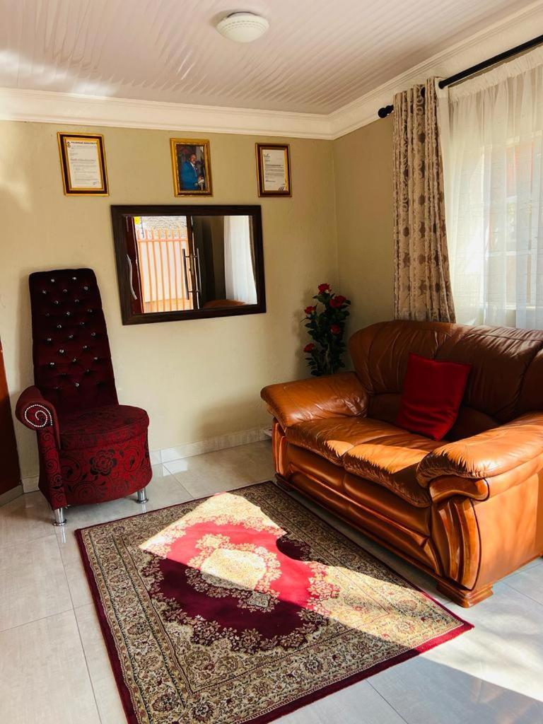 Ethen Guesthouse Polokwane Eksteriør bilde